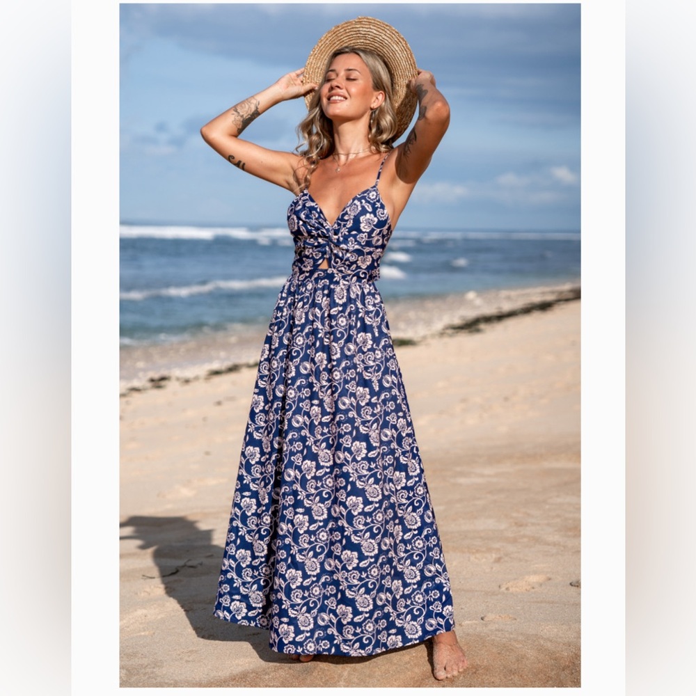Cupshe Blue Floral Sweetheart Twist & Keyhole Maxi Dress - L